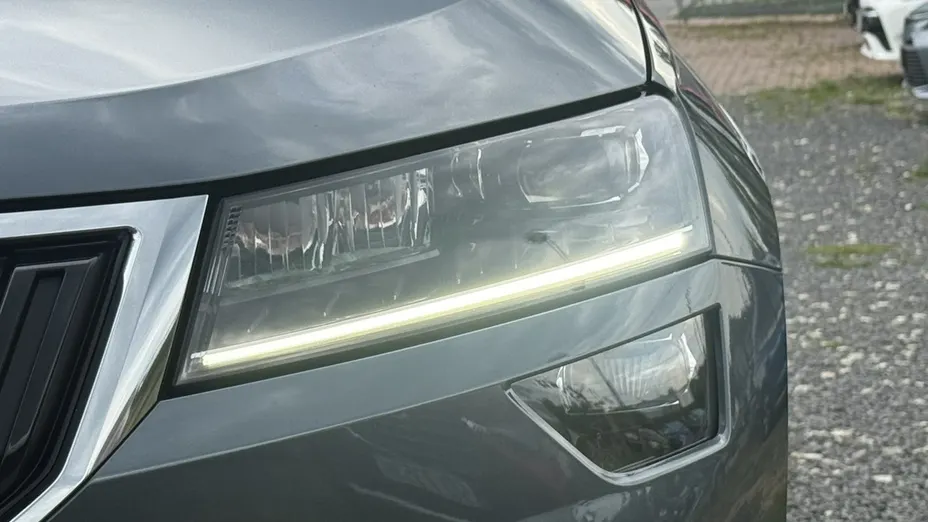 SKODA Karoq -