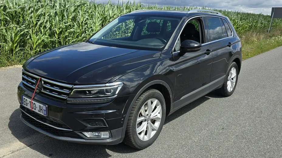 VOLKSWAGEN Tiguan -