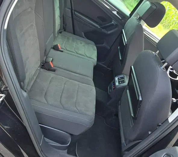 VOLKSWAGEN Tiguan -