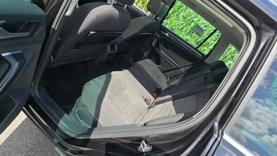 VOLKSWAGEN Tiguan -