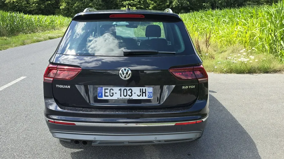 VOLKSWAGEN Tiguan -