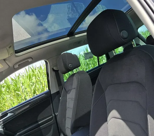 VOLKSWAGEN Tiguan -