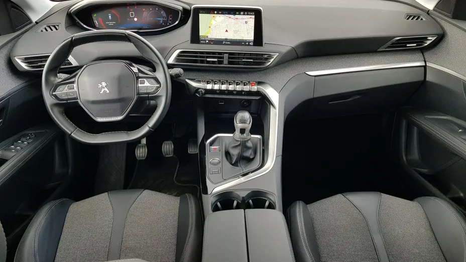 PEUGEOT 3008 -