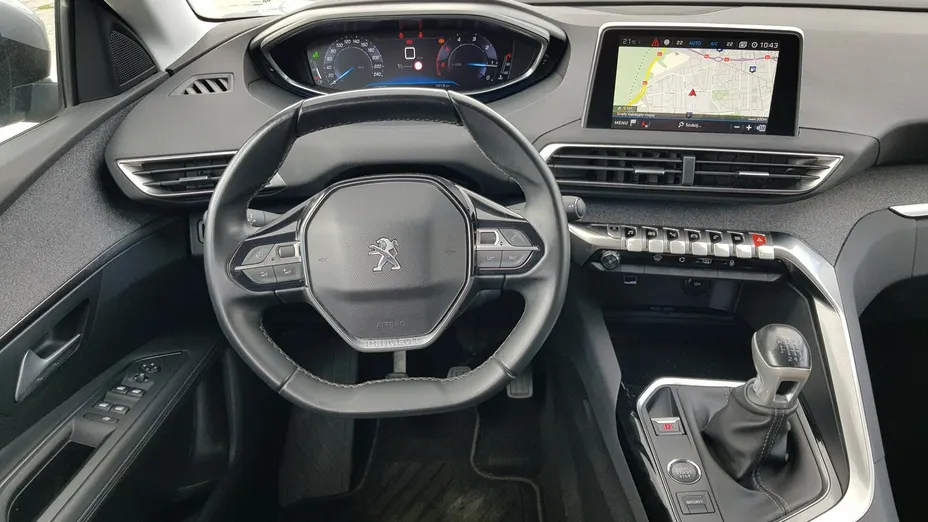 PEUGEOT 3008 -
