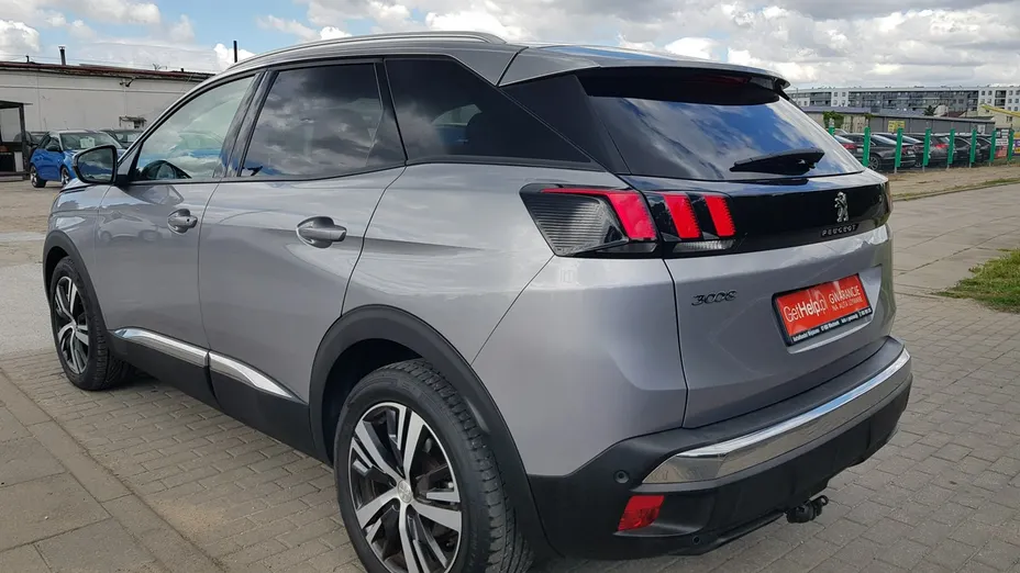 PEUGEOT 3008 -