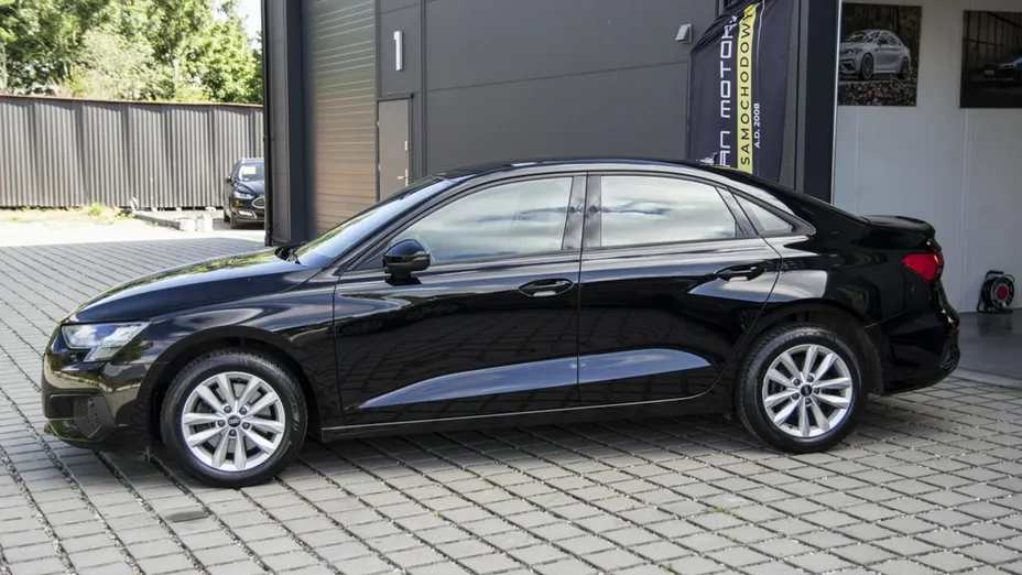 AUDI A3 Limousine -