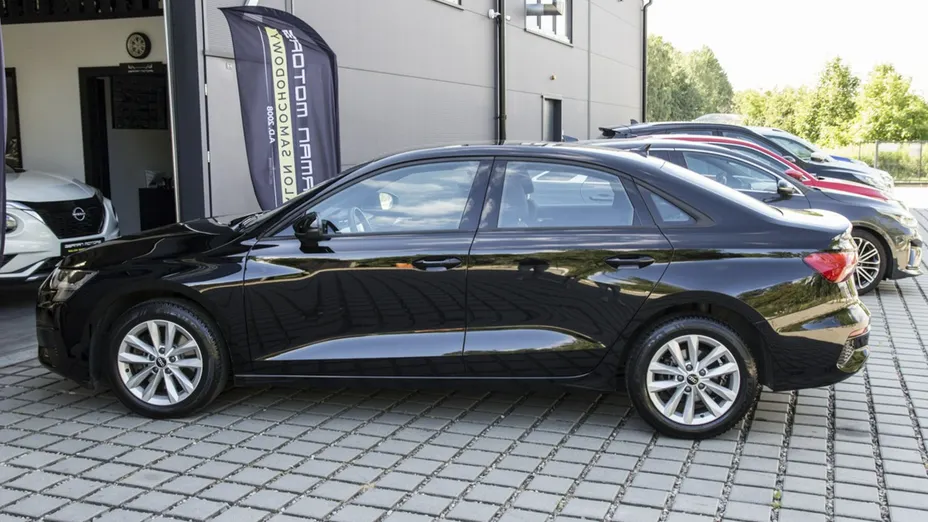AUDI A3 Limousine -