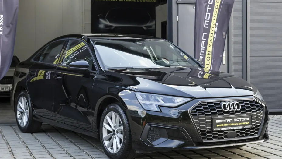 AUDI A3 Limousine -
