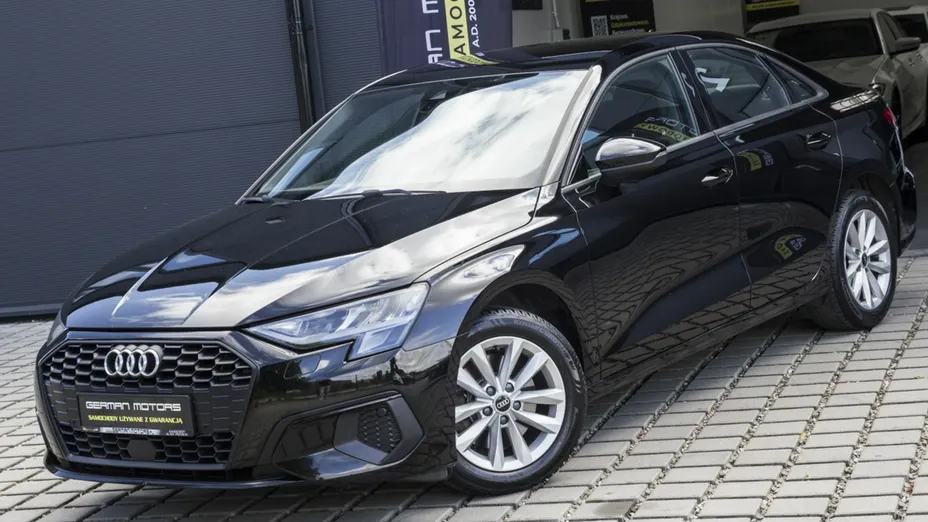 AUDI A3 Limousine -