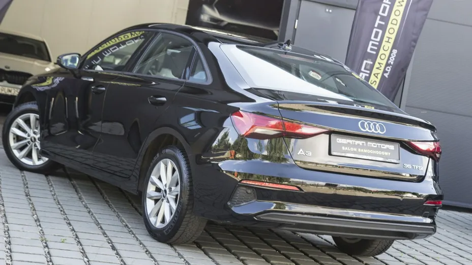 AUDI A3 Limousine -