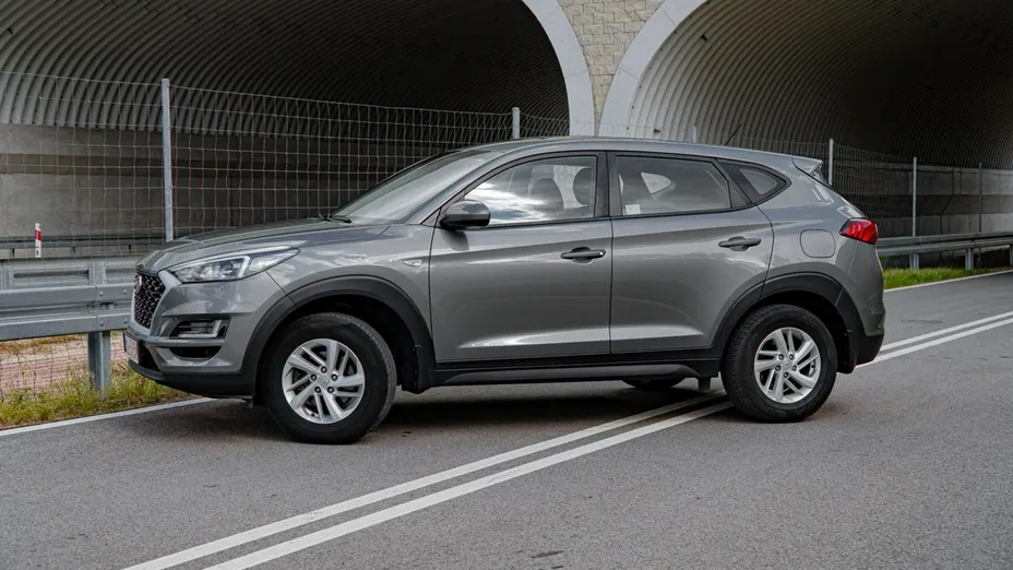 HYUNDAI Tucson -