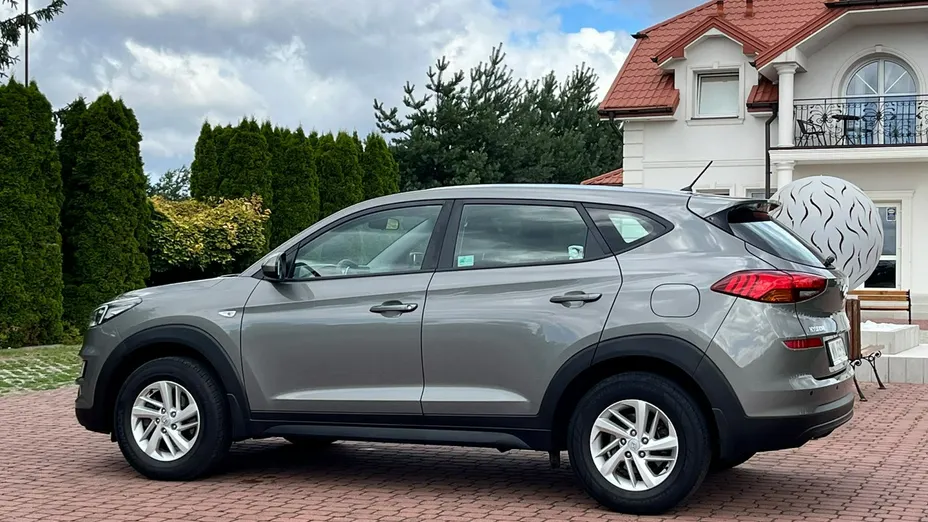 HYUNDAI Tucson -
