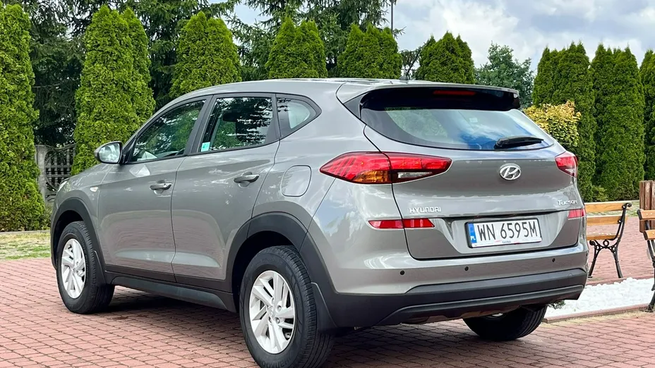 HYUNDAI Tucson -
