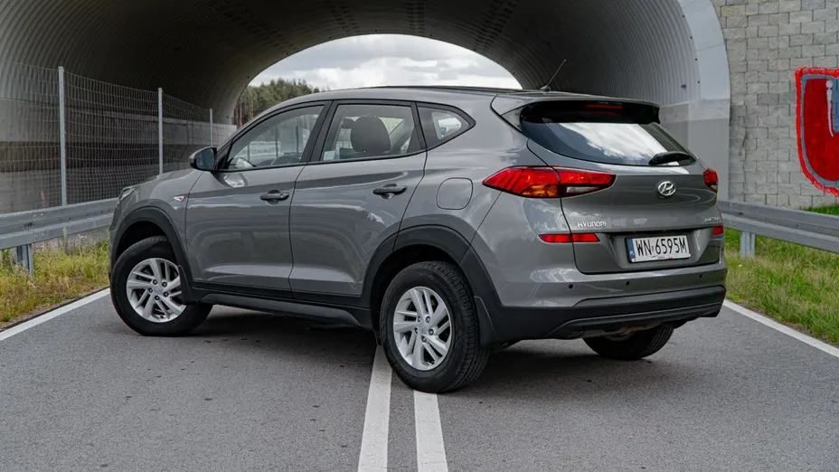 HYUNDAI Tucson -