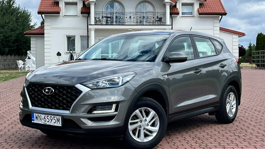 HYUNDAI Tucson -