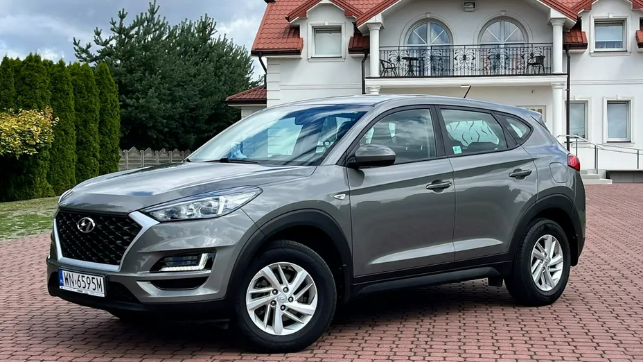 HYUNDAI Tucson -