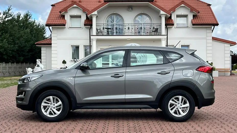 HYUNDAI Tucson -