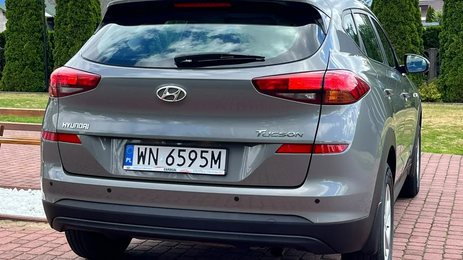 HYUNDAI Tucson -