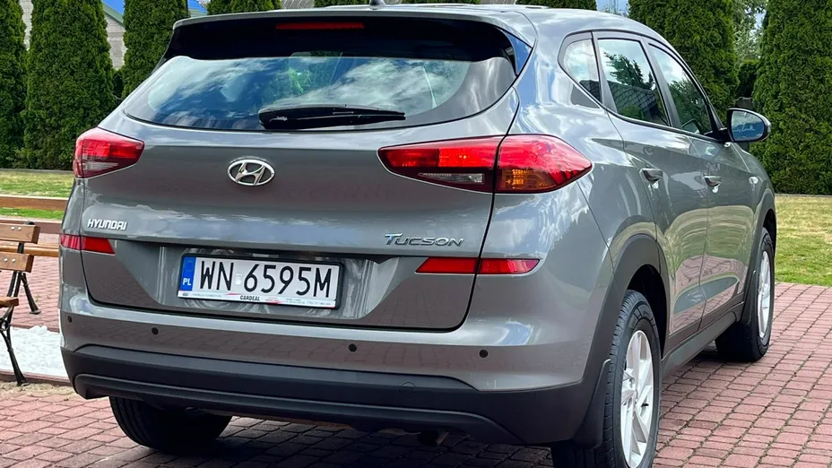 HYUNDAI Tucson -