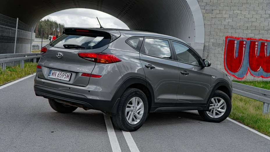 HYUNDAI Tucson -