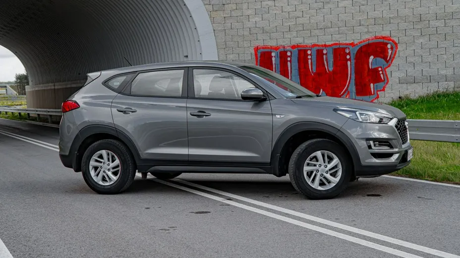 HYUNDAI Tucson -