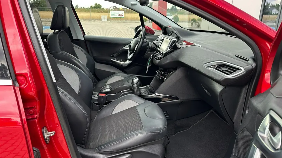 PEUGEOT 2008 -