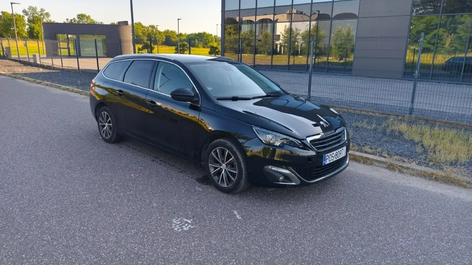 PEUGEOT 308 -