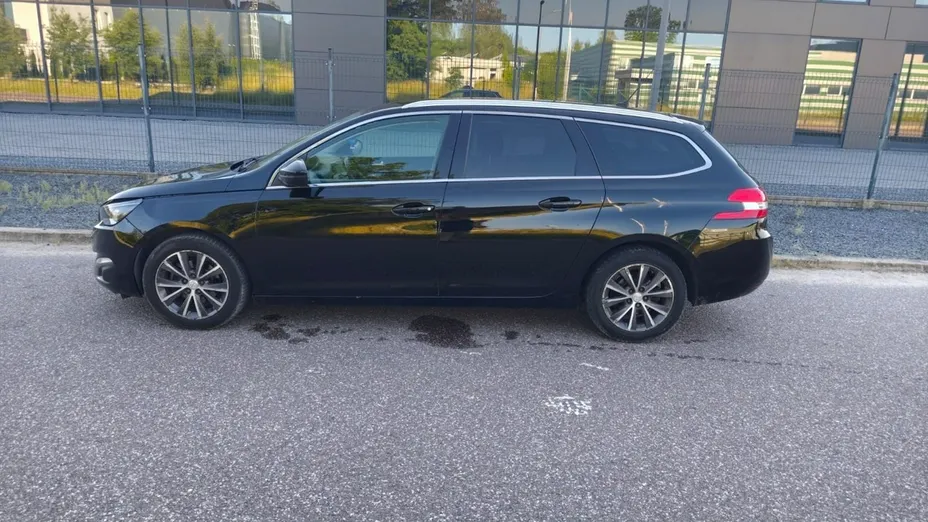 PEUGEOT 308 -