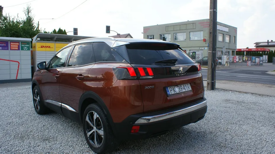 PEUGEOT 3008 -