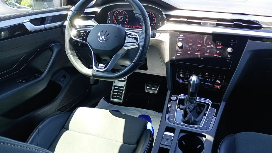 VOLKSWAGEN Arteon -