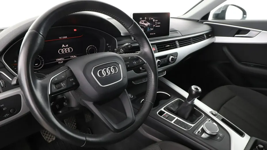 AUDI A6 -