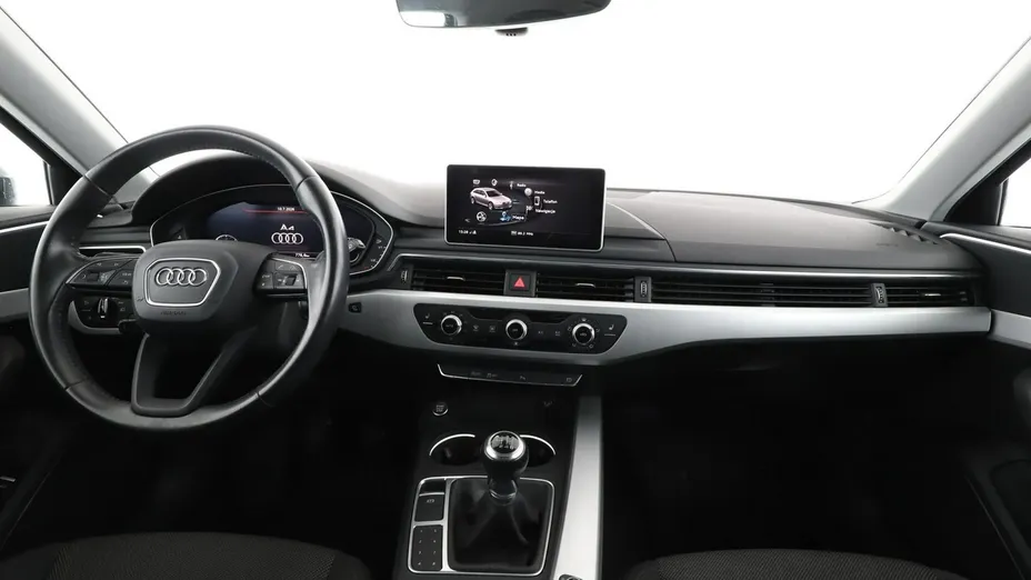 AUDI A6 -