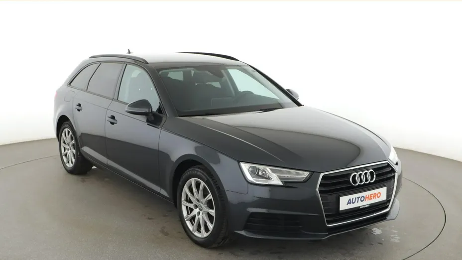AUDI A6 -