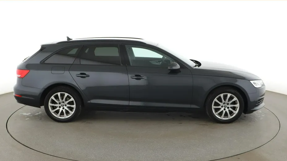 AUDI A6 -