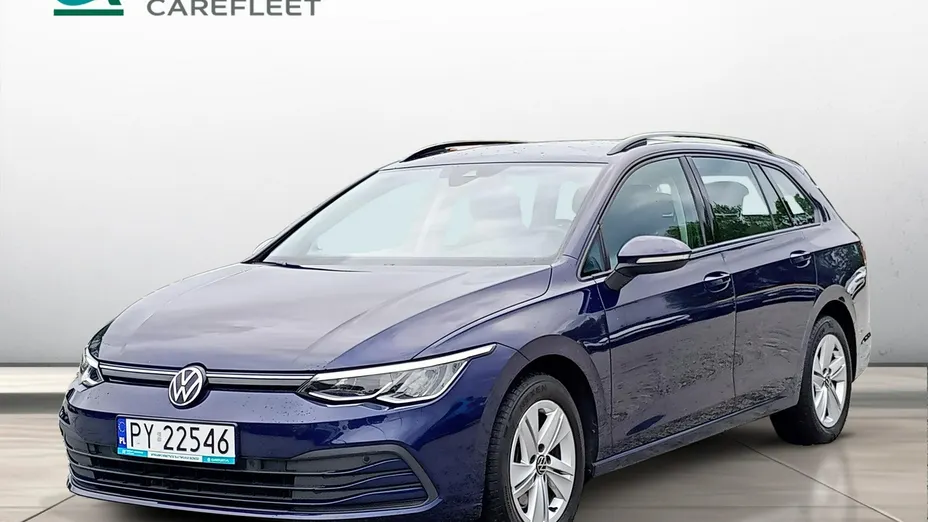 VOLKSWAGEN Golf -
