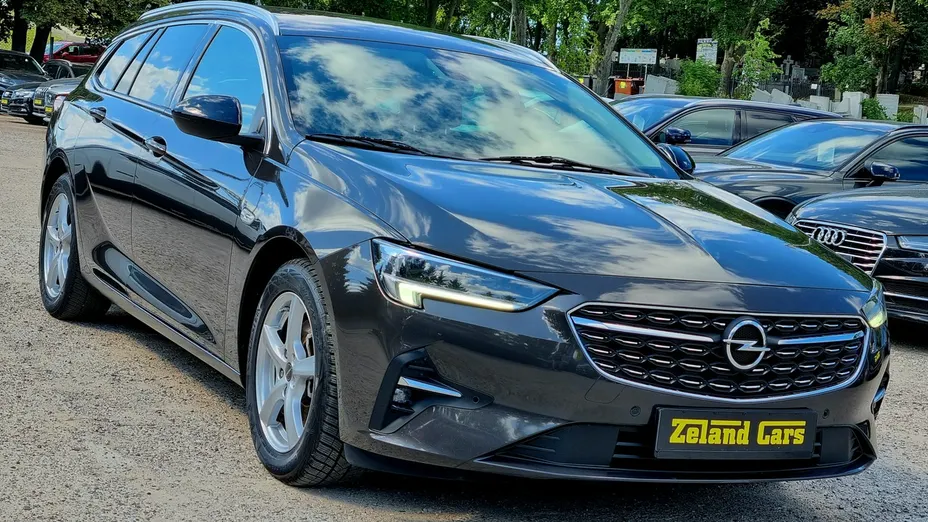 OPEL Insignia -