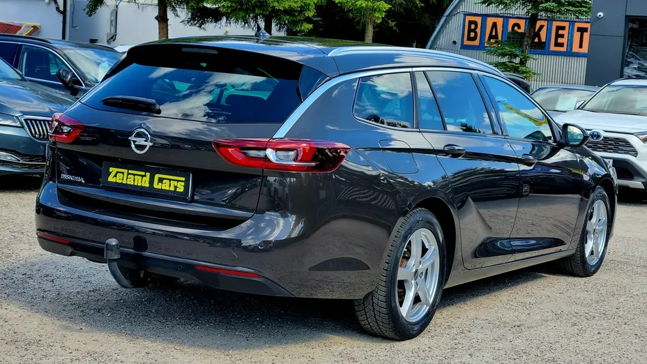 OPEL Insignia -