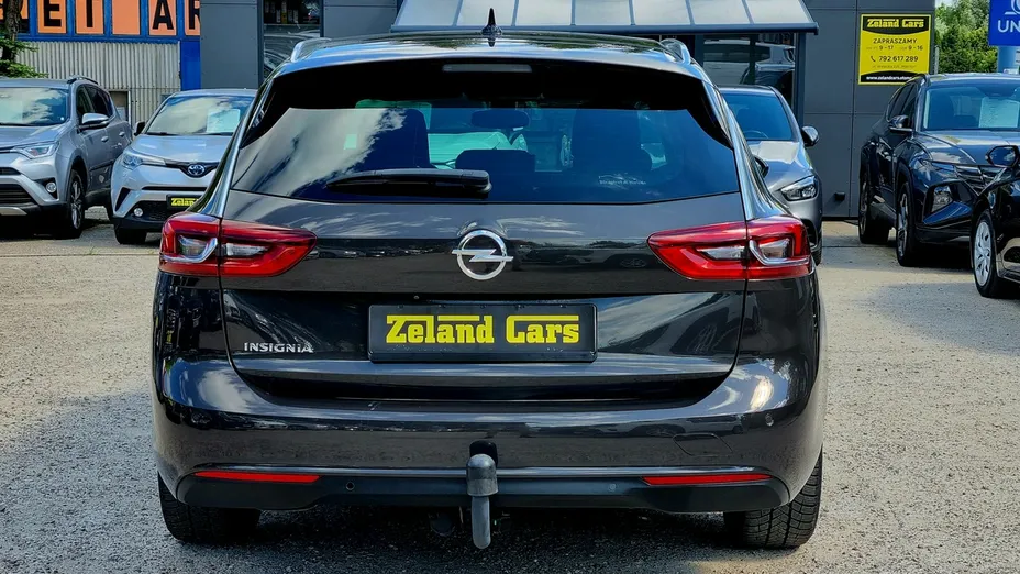 OPEL Insignia -
