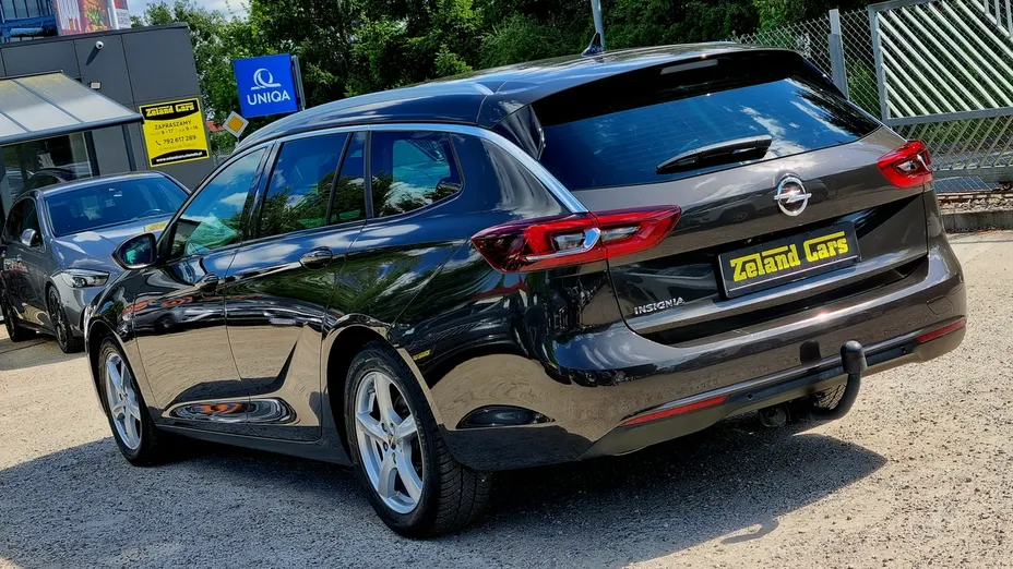 OPEL Insignia -