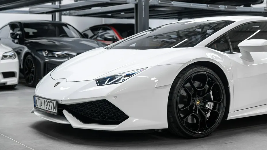 LAMBORGHINI Huracan -