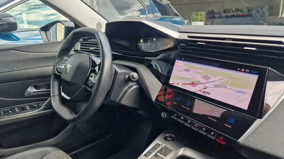 PEUGEOT 408 -