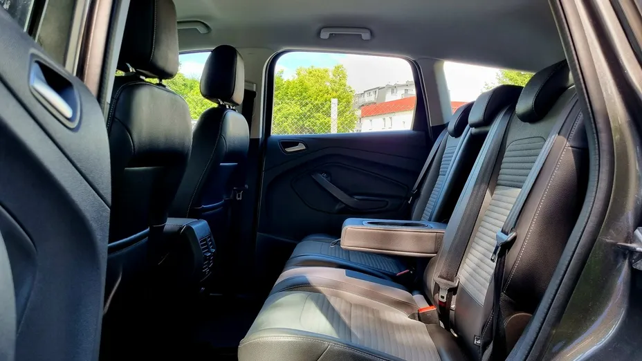 FORD Kuga -