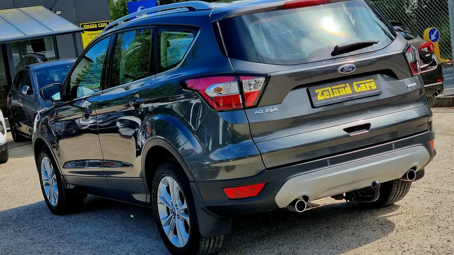 FORD Kuga -