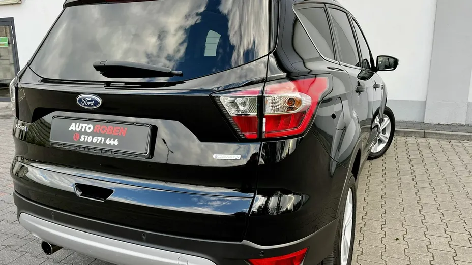 FORD Kuga -
