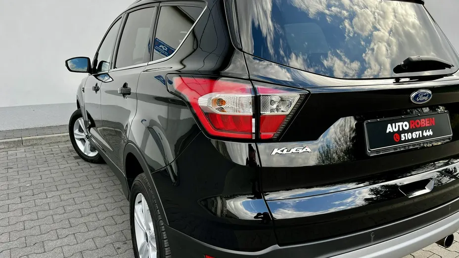 FORD Kuga -