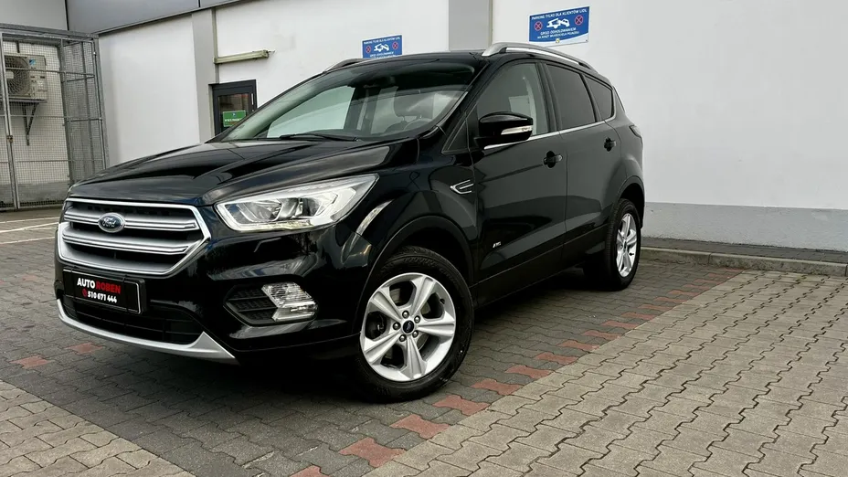 FORD Kuga -