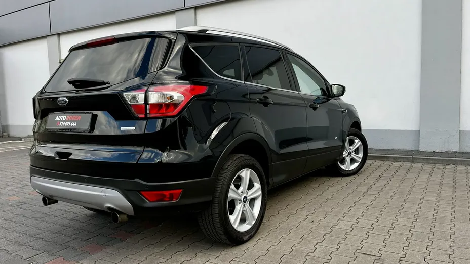 FORD Kuga -