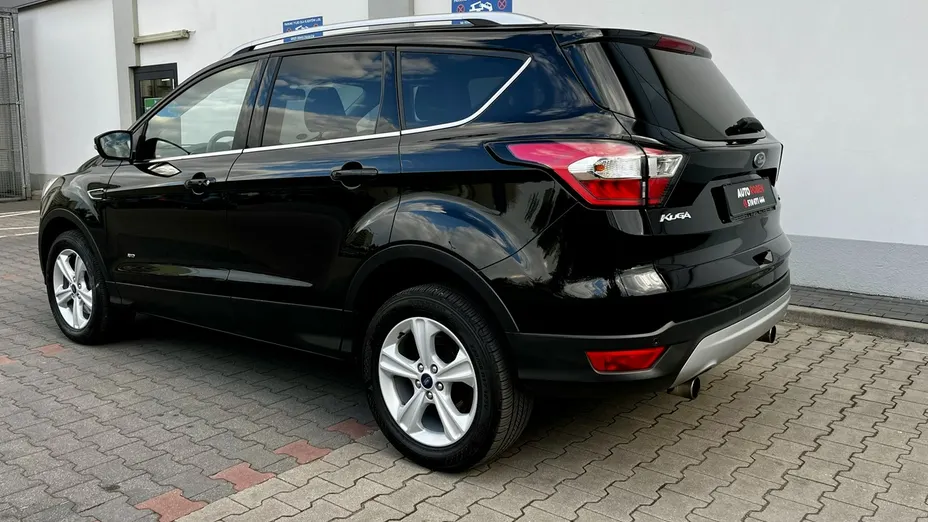 FORD Kuga -