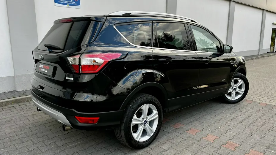 FORD Kuga -