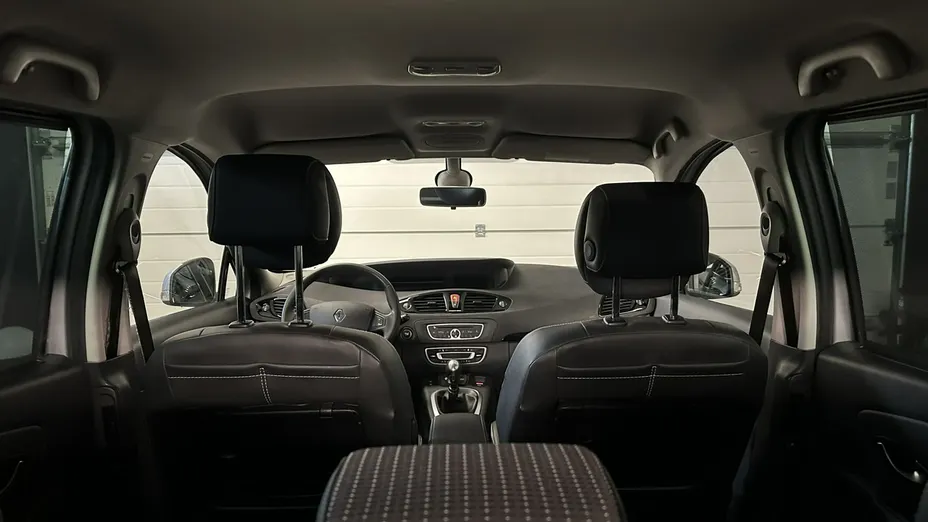 RENAULT Scenic -